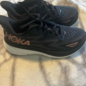 Hoka Sneakers